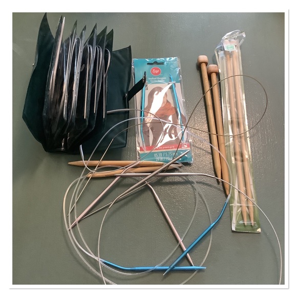 Random Other - Knitting Needles